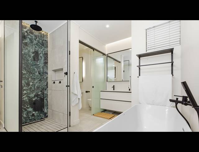 3 bed property to rent in HYDE PARK